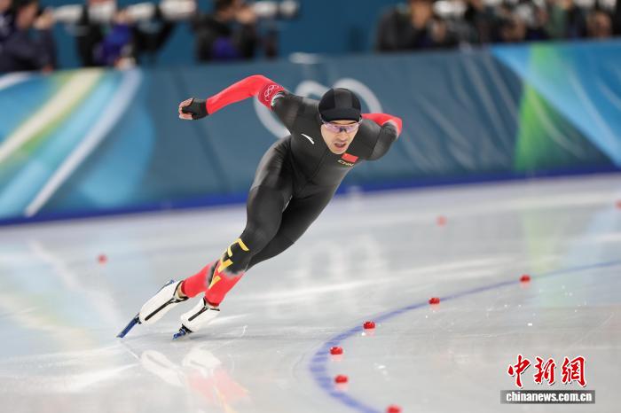 宁忠岩在米兰冬奥会速度滑冰男子1000米夺铜，创