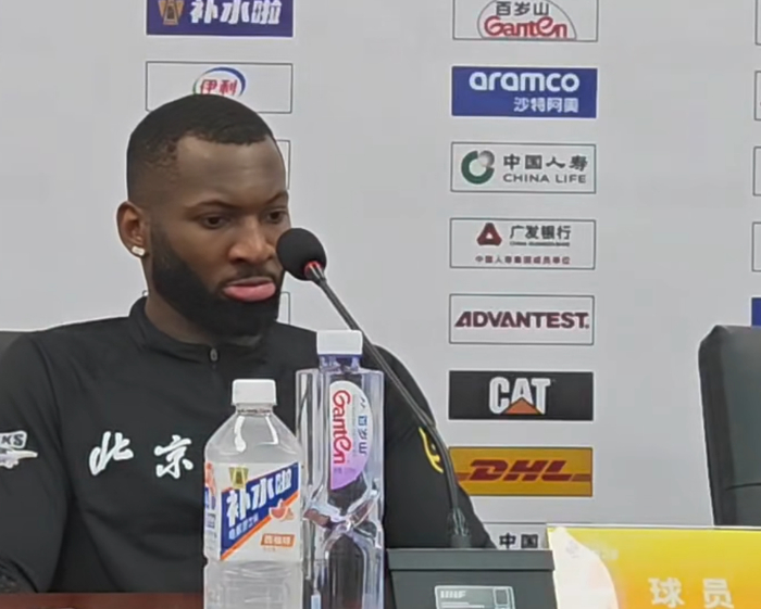 北京男篮惨败浙江暴露战术漏洞 许利民赛后发言