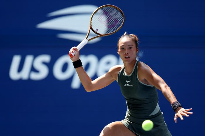 郑钦文美网首战逆转晋级 面对强敌展现韧性